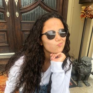 Meet your Posher, Jovana